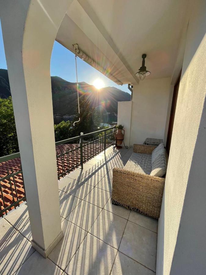 Apartment Aki Kotor Ngoại thất bức ảnh