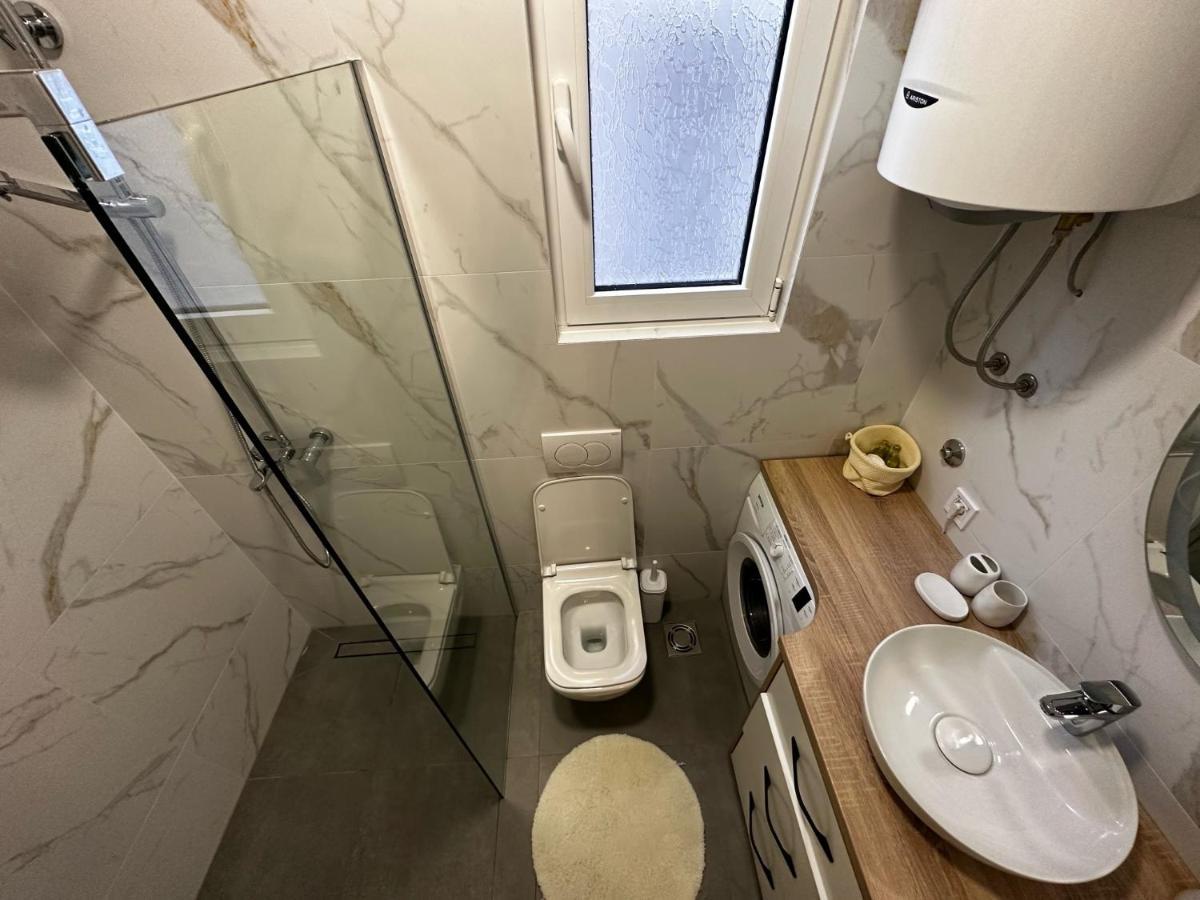 Apartment Aki Kotor Ngoại thất bức ảnh
